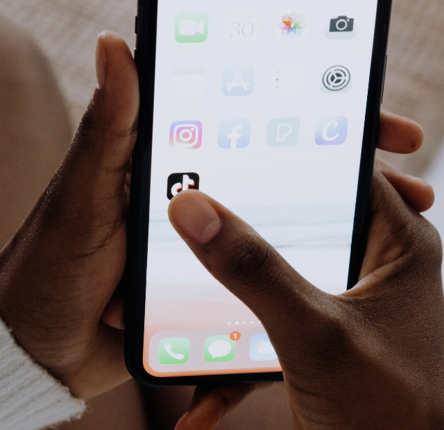Cuidado no TikTok Shop O novo golpe com IA que rouba seu dinheiro Gadaget Garimpo Acessorios de tecnologia Capa Web Stories